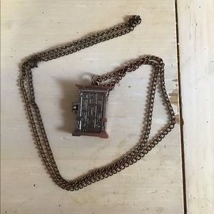 Chronicles of Narnia wardrobe necklace